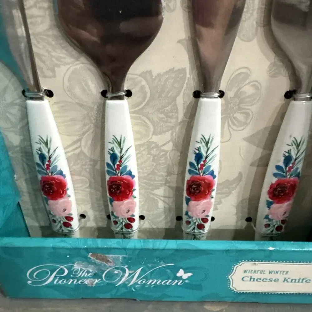 Pioneer Woman 4 PC Cheese Knife Spreader Set Wishful Winter Floral Pattern, NEW